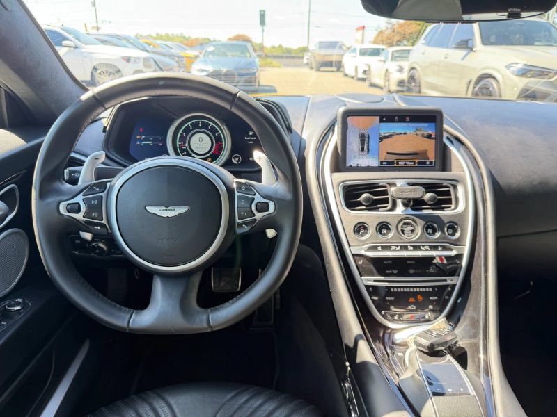 Used 2020 Aston Martin DB11 Coupe RWD image 17