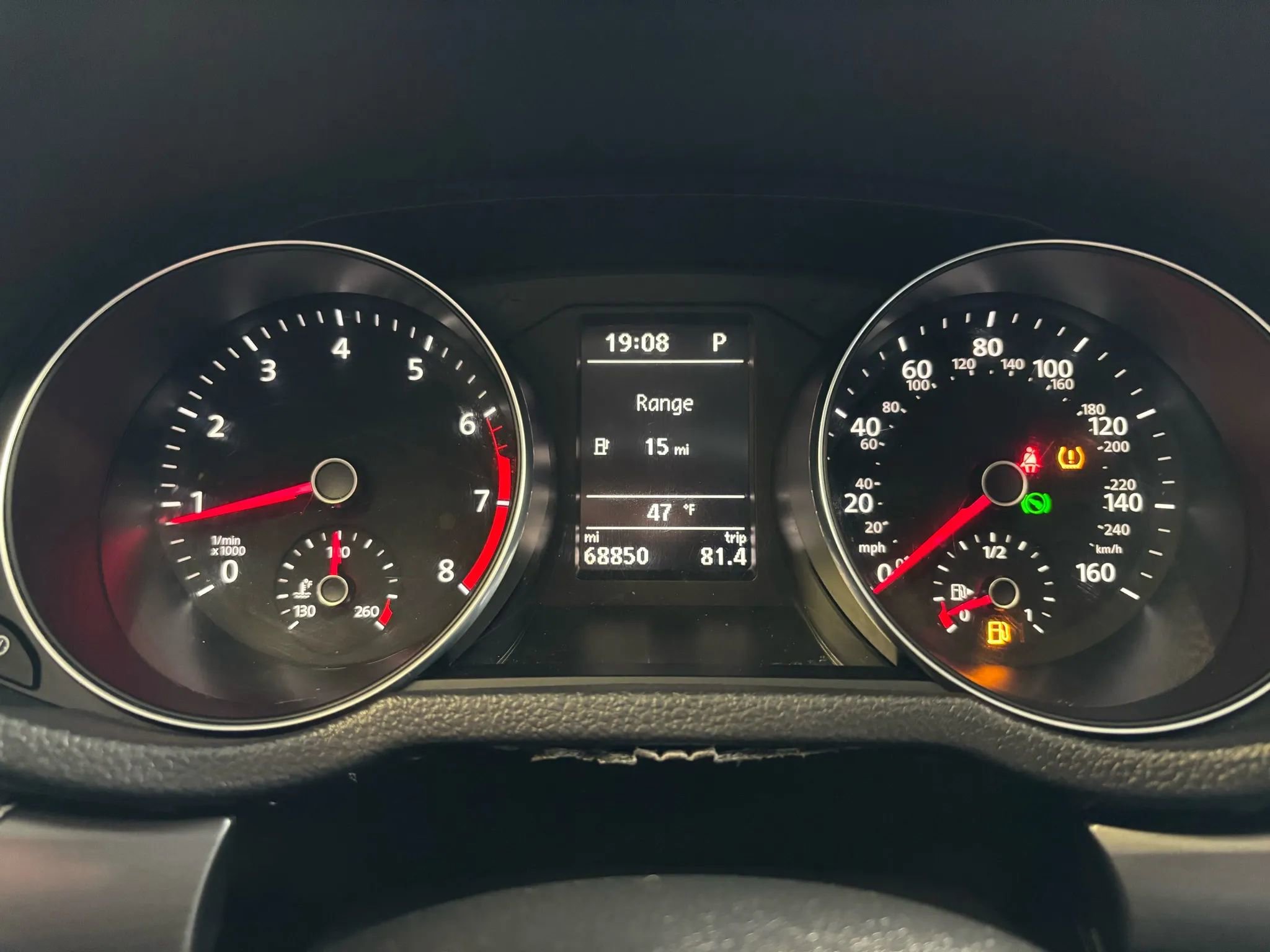 Used 2018 Volkswagen Passat 2.0T R-Line w/ R-Line Lighting Package image 16