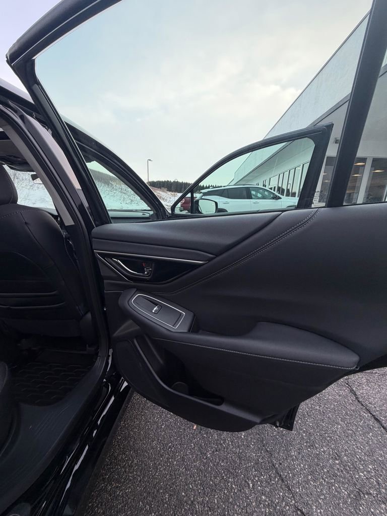 Used 2025 Subaru Legacy Limited image 13