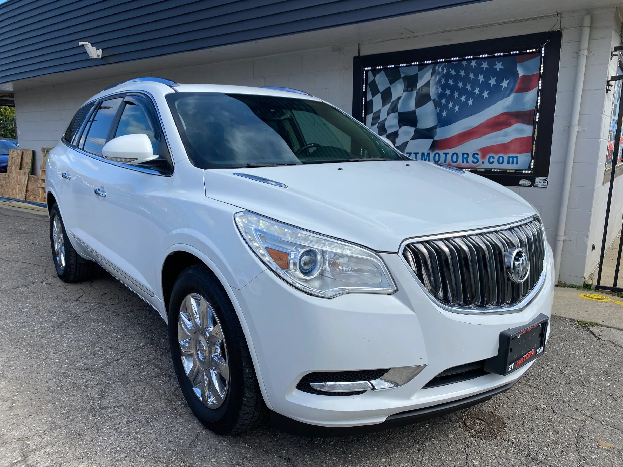 Used 2017 Buick Enclave Premium AWD/4WD image 1