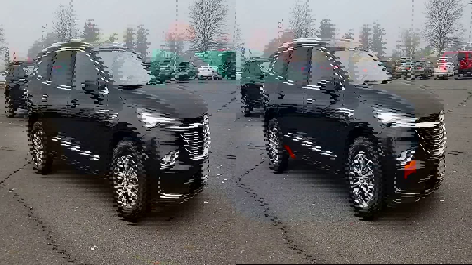 Used 2024 Buick Enclave Premium image 2