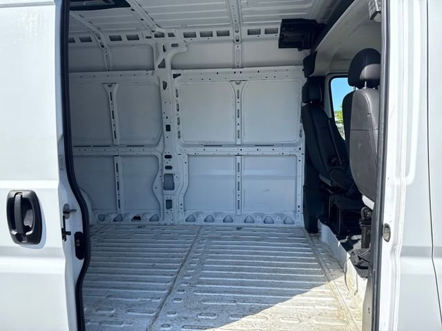 Used 2025 RAM ProMaster 3500 w/ Convenience Group FWD image 18