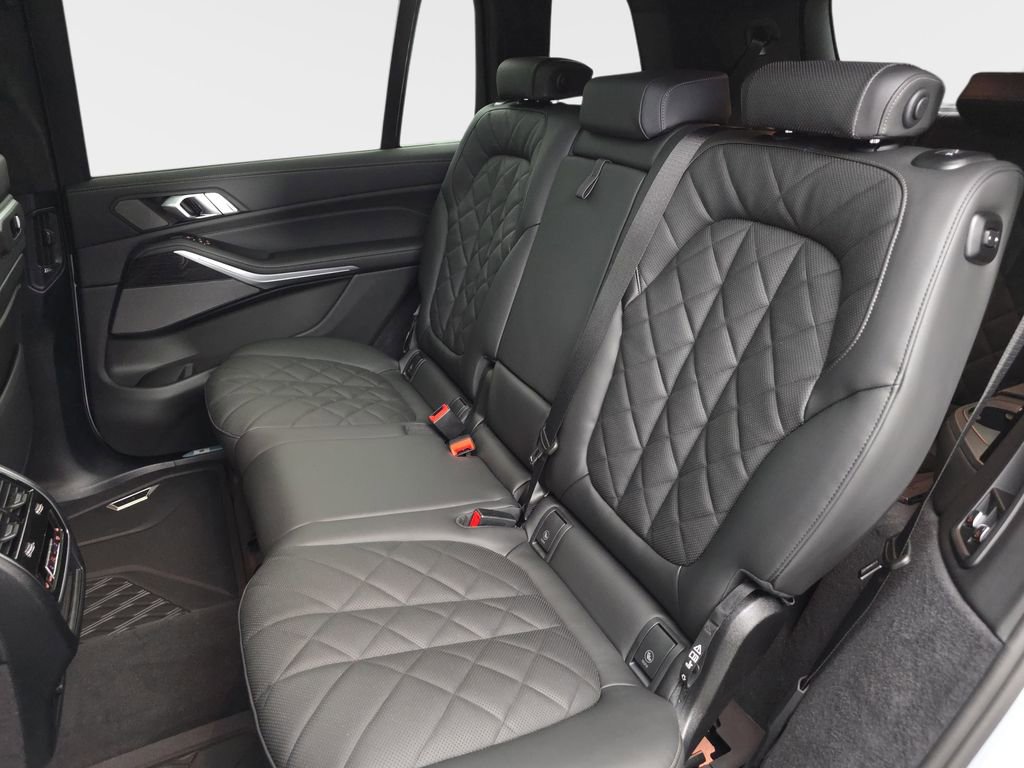 New 2026 BMW X7 xDrive40i image 15