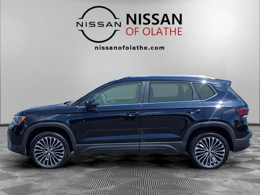 Used 2026 Volkswagen Taos SE FWD image 22