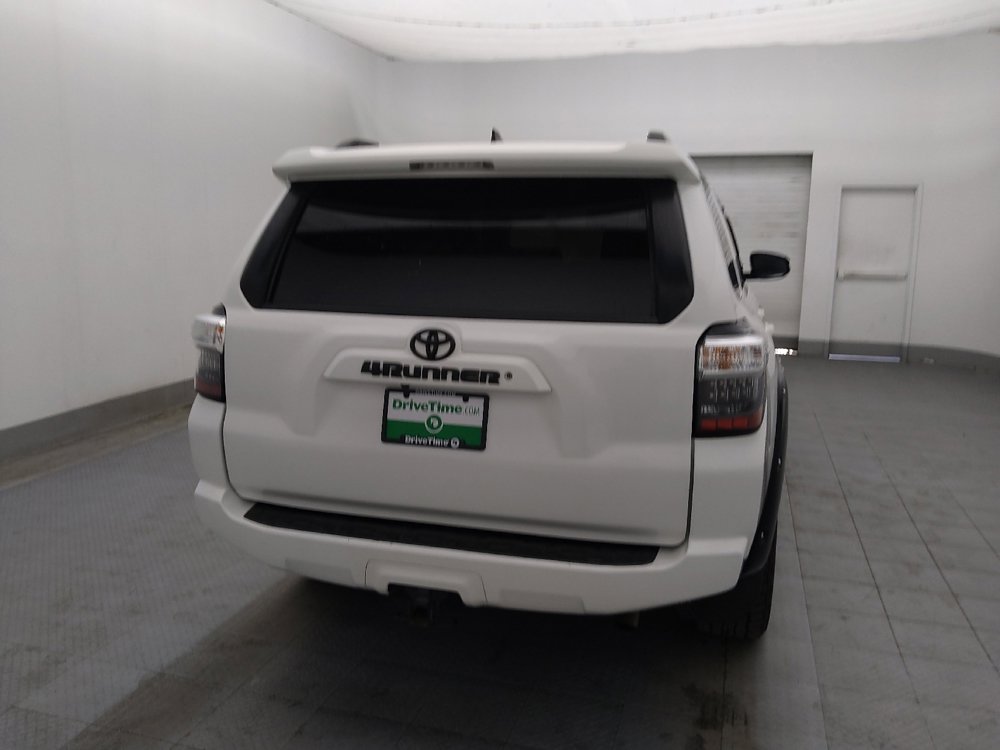 Used 2019 Toyota 4Runner SR5 RWD image 7