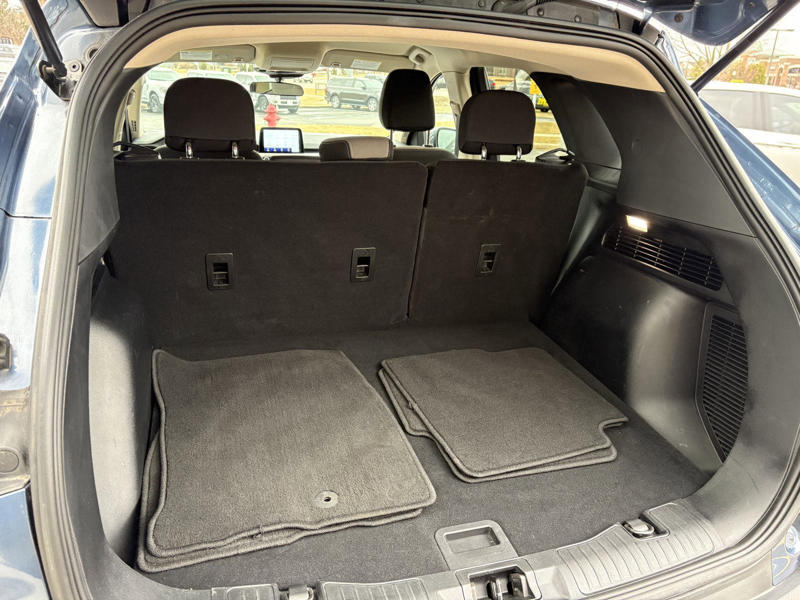 Used 2020 Ford Escape SE image 20