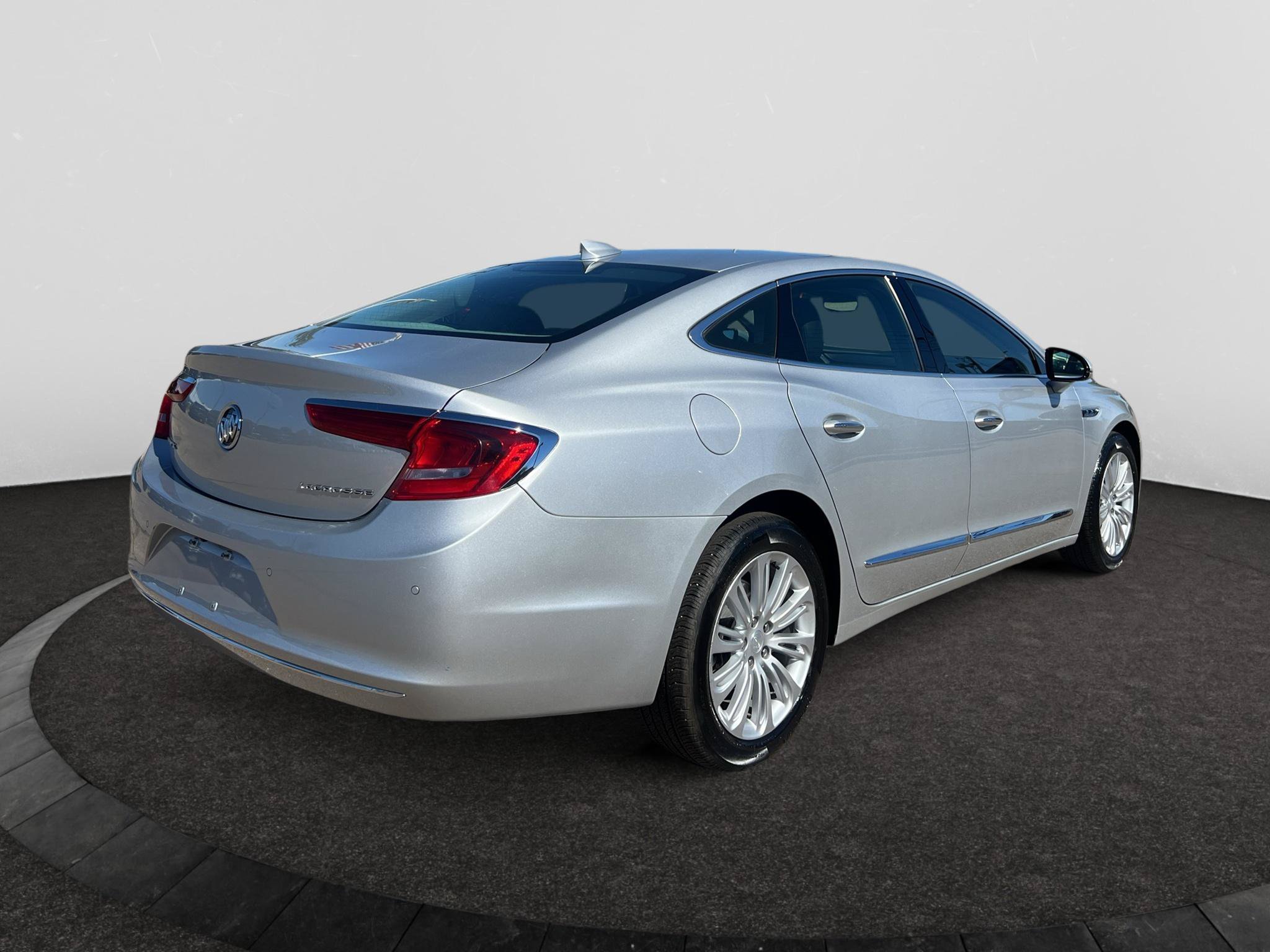 Used 2018 Buick LaCrosse Essence w/ Sights and Sounds Package FWD image 6