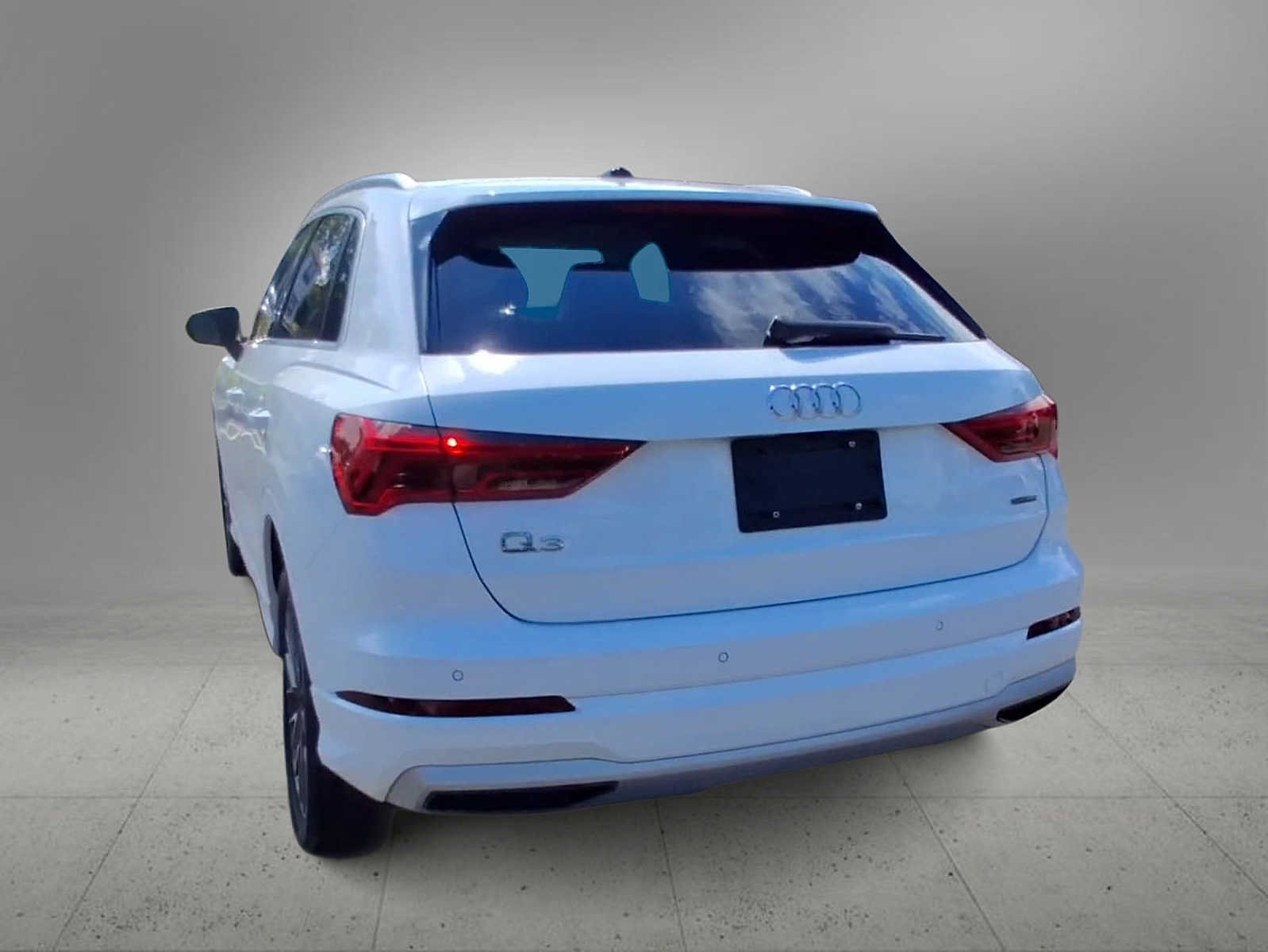 Used 2022 Audi Q3 2.0T Premium w/ Convenience Package AWD/4WD image 7