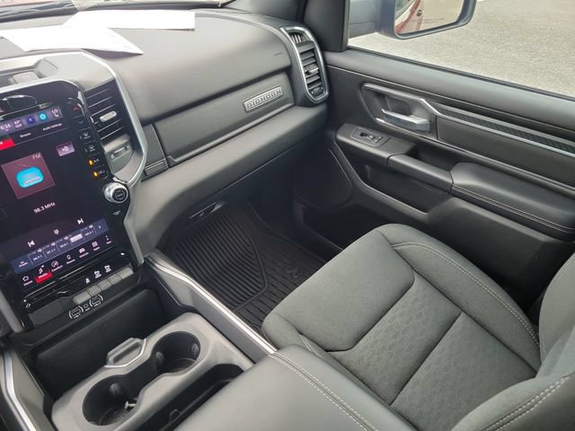 Used 2025 RAM 1500 Big Horn AWD/4WD image 8