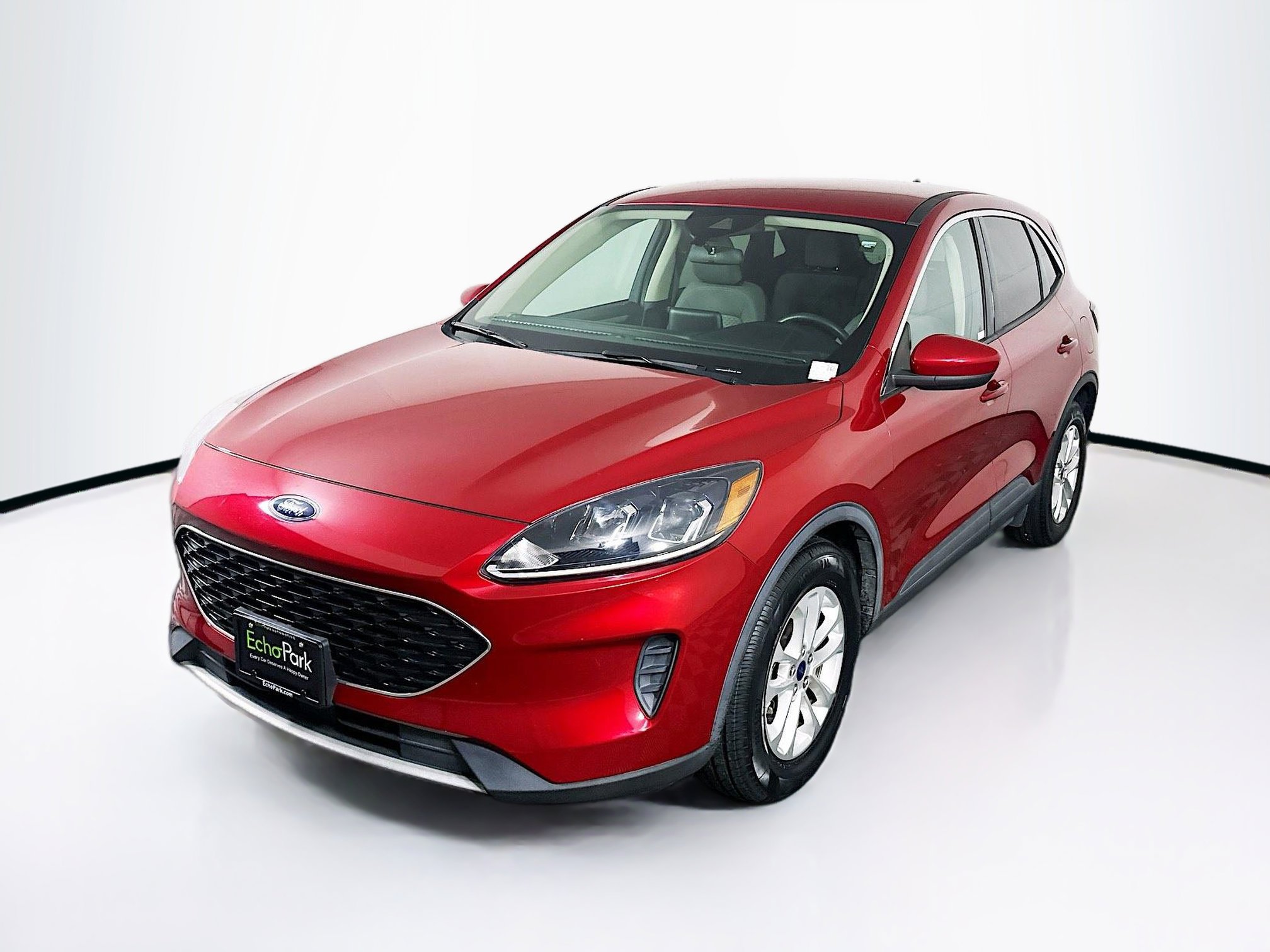 Used 2020 Ford Escape SE image 3