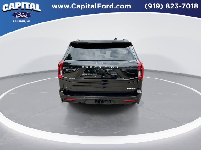Certified 2025 Ford Expedition Active AWD/4WD image 7