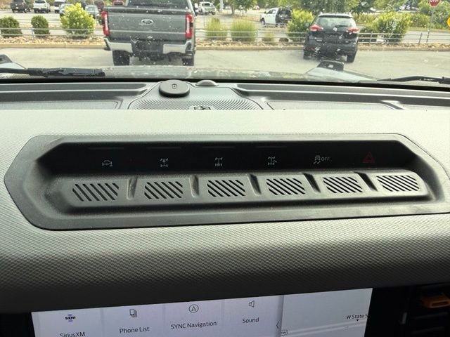 Used 2022 Ford Bronco Badlands AWD/4WD image 17