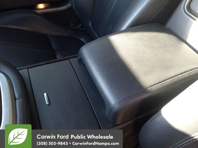 Used 2015 Jaguar F-TYPE Convertible image 17