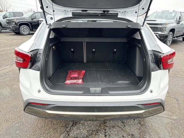 New 2026 Chevrolet Trax ACTIV w/ Sunroof Package FWD image 23