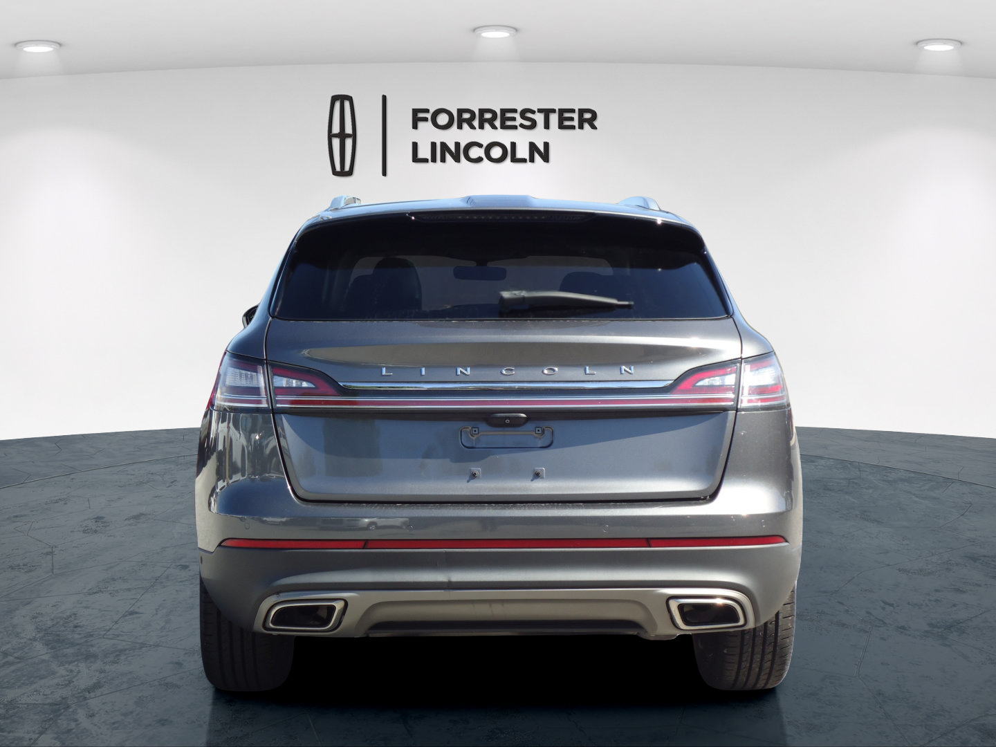 Certified 2023 Lincoln Nautilus Reserve w/ Equipment Group 201A AWD/4WD image 4