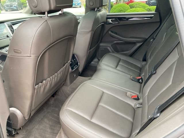Used 2018 Porsche Macan AWD/4WD image 19
