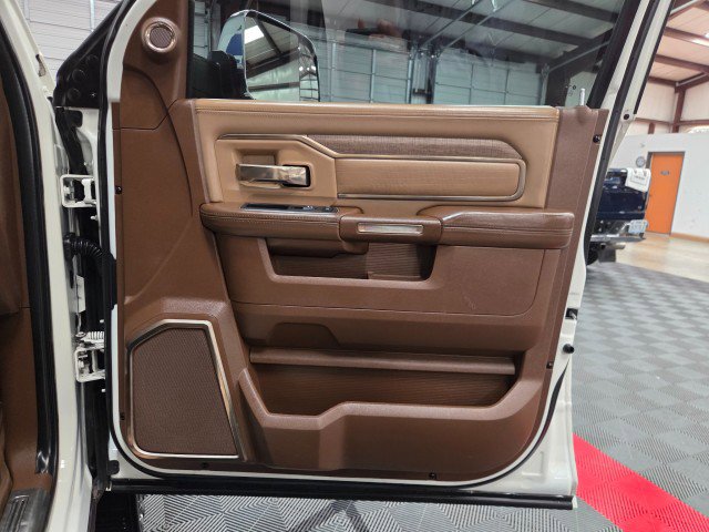 Used 2022 RAM 3500 Limited AWD/4WD image 41