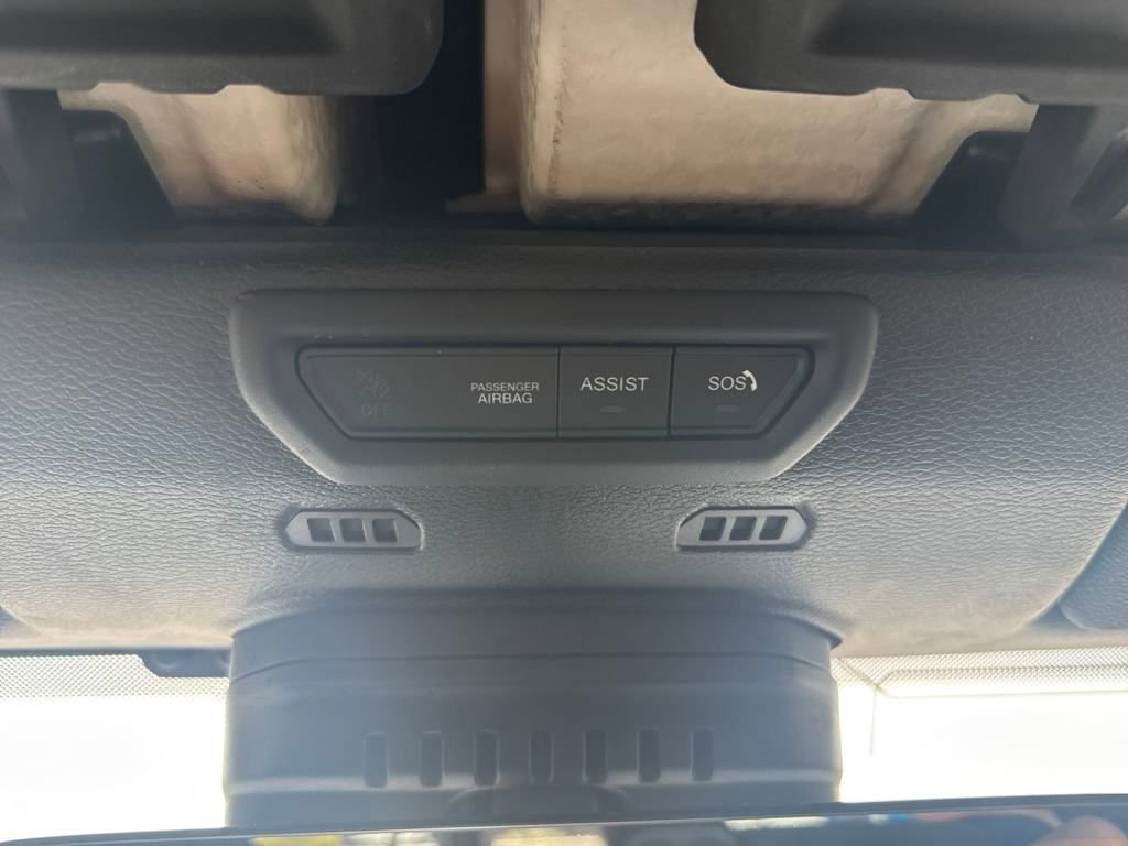 Used 2019 Jeep Wrangler Unlimited Sahara w/ Quick Order Package 24M Moab image 29