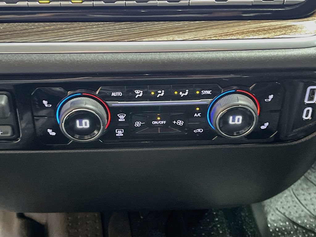 Used 2026 Chevrolet Silverado 1500 RST w/ RST Select Package AWD/4WD image 16