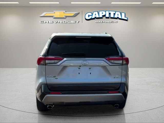 Used 2025 Toyota RAV4 SE w/ Convenience Package AWD/4WD image 4