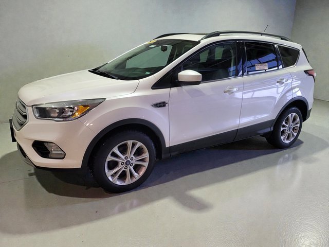 Used 2018 Ford Escape SE w/ SE SYNC Package image 16