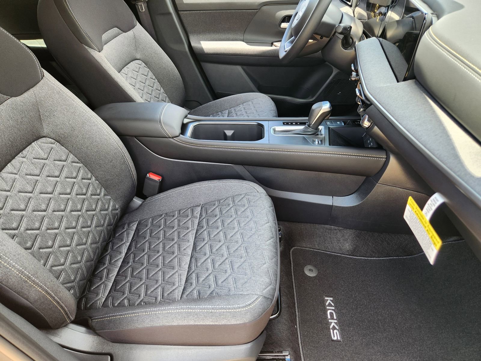 New 2025 Nissan Kicks SV w/ SV Premium Package image 13