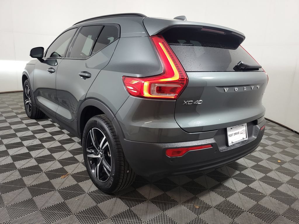Certified 2026 Volvo XC40 B5 Core AWD/4WD image 6