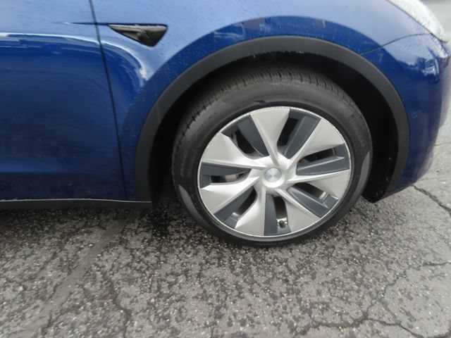 Used 2021 Tesla Model Y Long Range AWD/4WD image 10