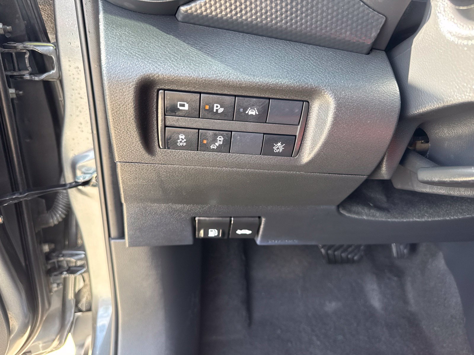 Used 2022 Nissan Kicks S FWD image 10