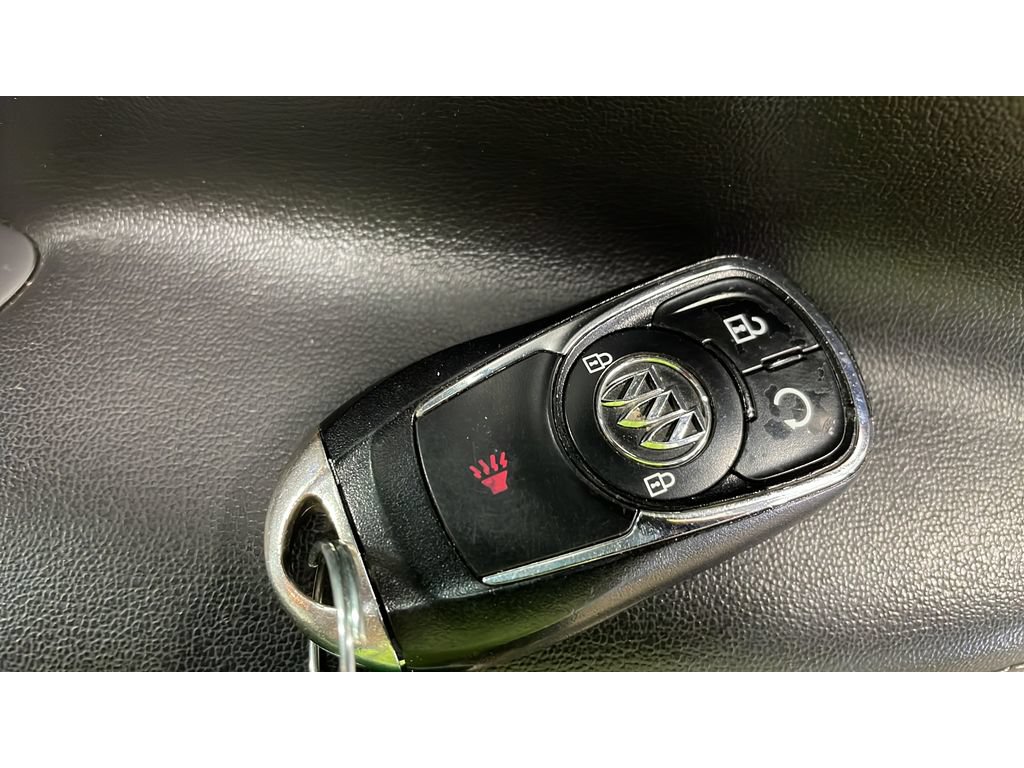 Used 2018 Buick Encore Essence AWD/4WD image 20