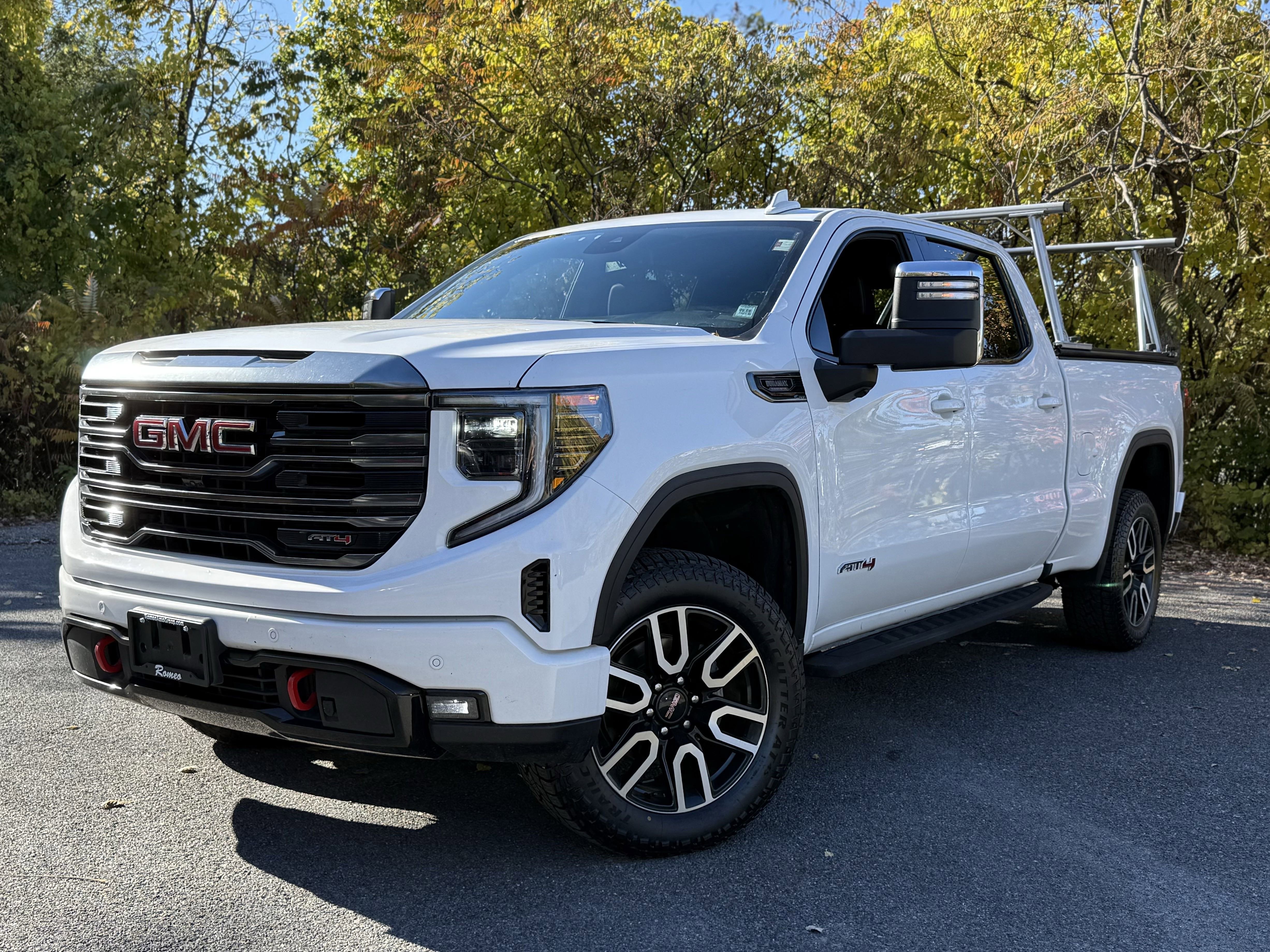 Used 2024 GMC Sierra 1500 AT4 w/ AT4 Premium Package image 1