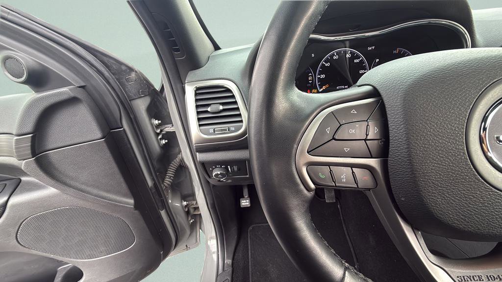 Used 2021 Jeep Grand Cherokee Laredo X AWD/4WD image 20