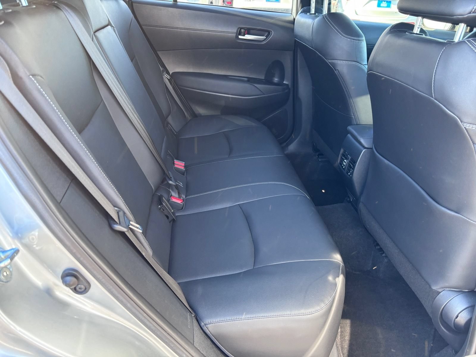 Used 2023 Toyota Corolla Cross XLE w/ Convenience Package AWD/4WD image 15