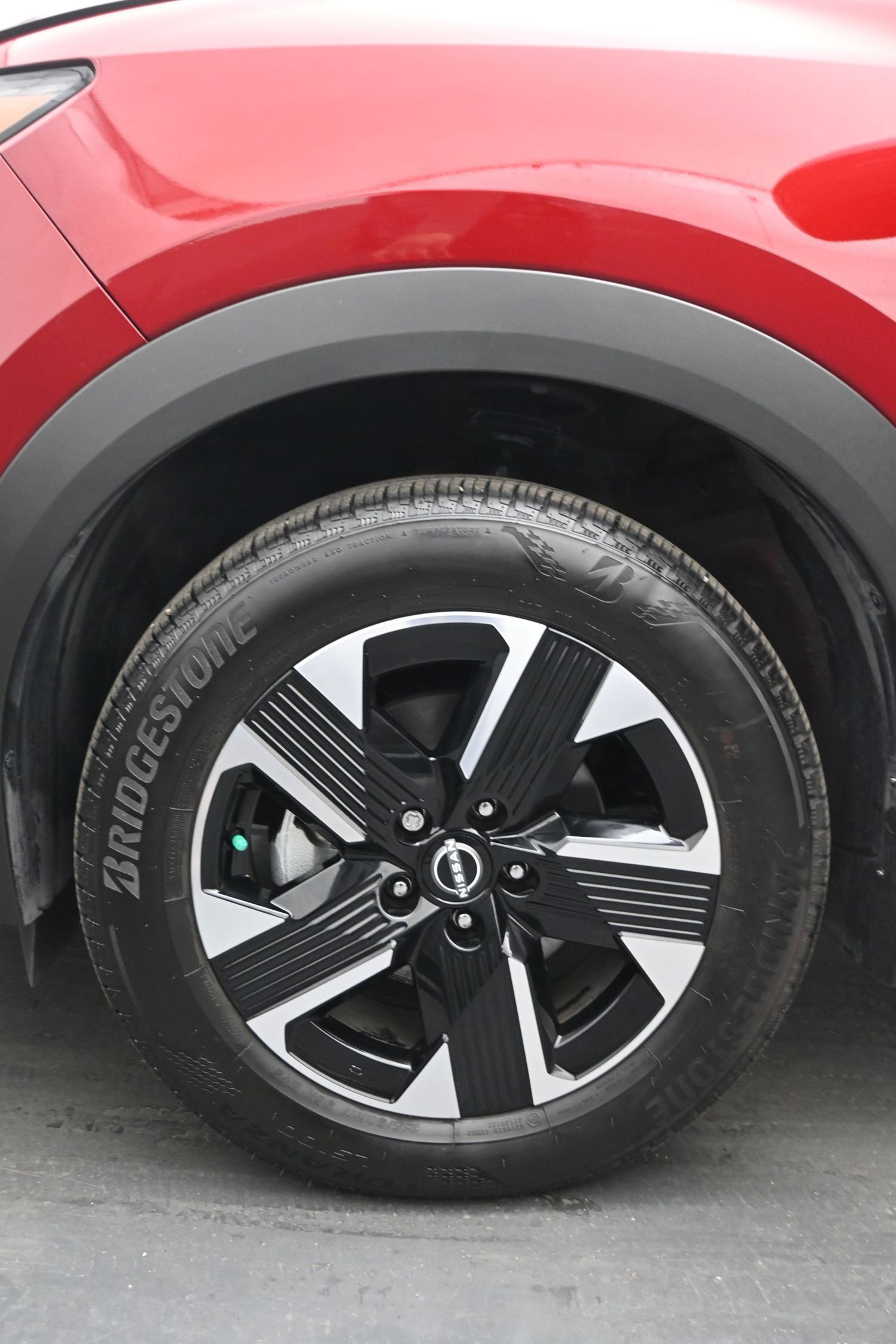 Certified 2025 Nissan Kicks SV image 18