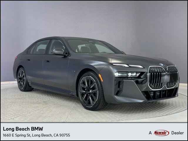 New 2025 BMW 750e xDrive w/ Premium Package