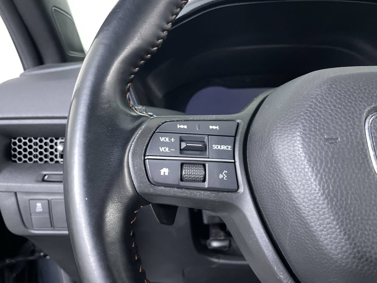 Used 2025 Honda CR-V Sport image 28