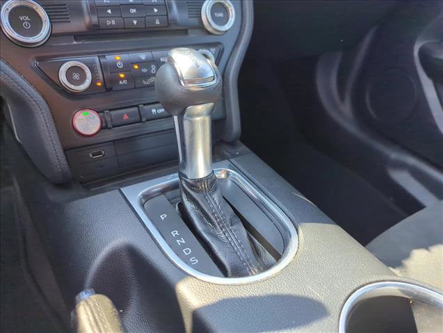 Used 2018 Ford Mustang Coupe image 11