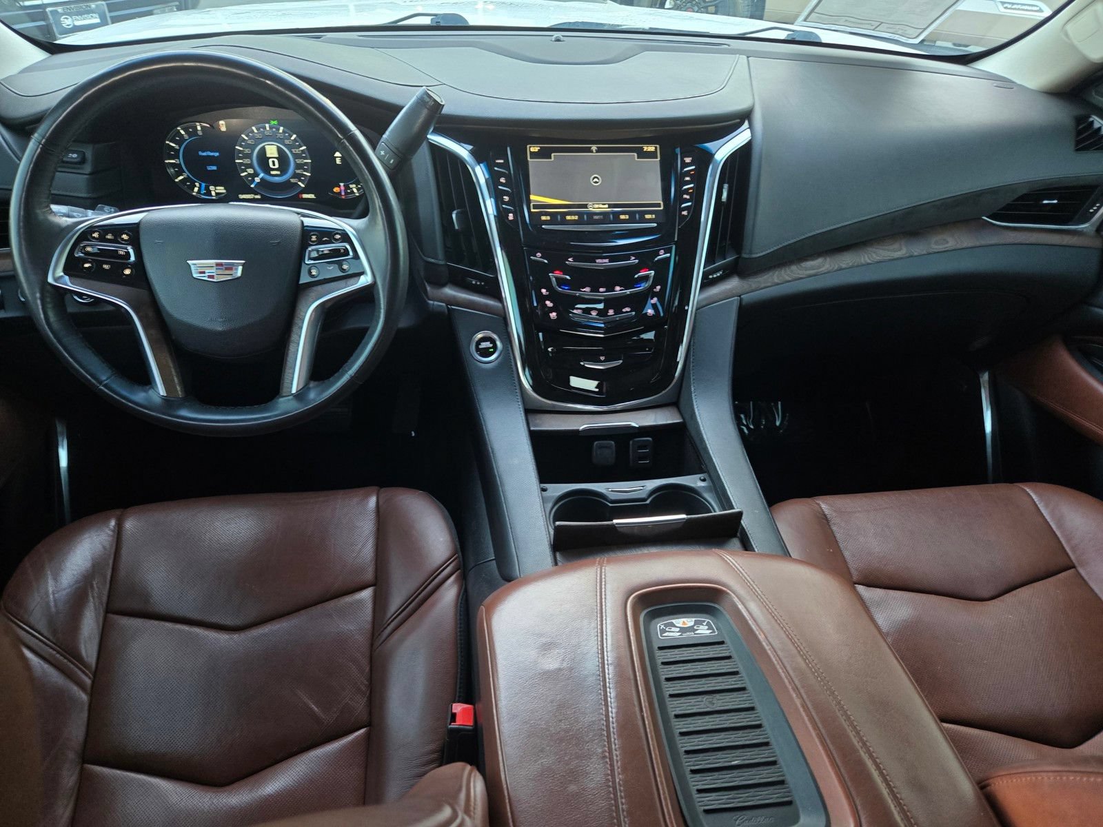 Used 2017 Cadillac Escalade Premium Luxury AWD/4WD image 15
