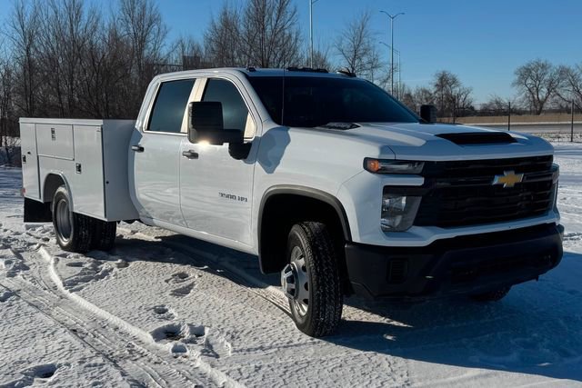Used 2025 Chevrolet Silverado 3500 W/T image 12