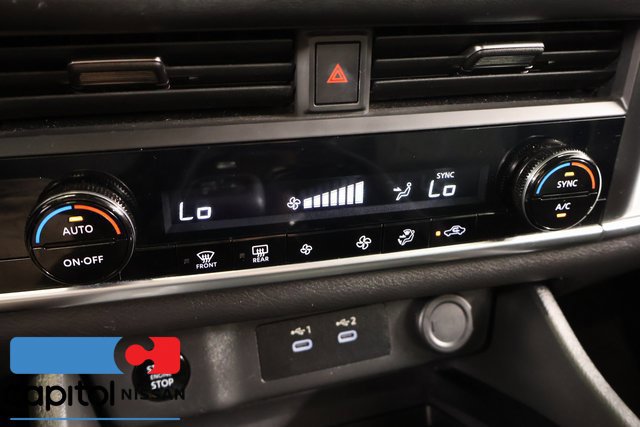 Certified 2024 Nissan Rogue SV FWD image 24