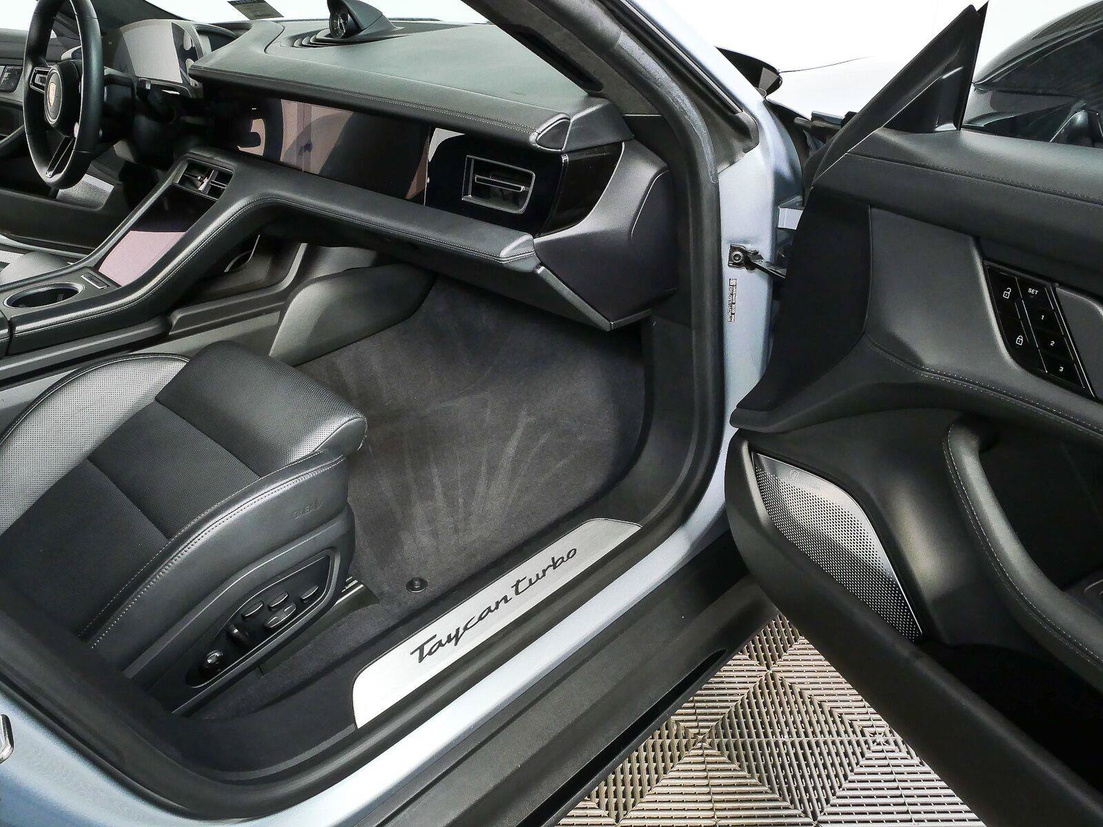 Certified 2020 Porsche Taycan Turbo AWD/4WD image 27