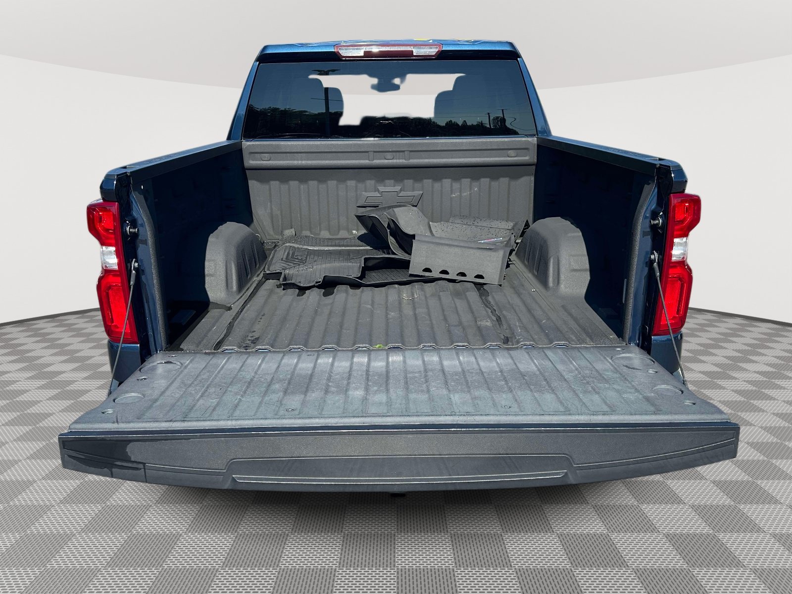 Used 2020 Chevrolet Silverado 1500 RST AWD/4WD image 31