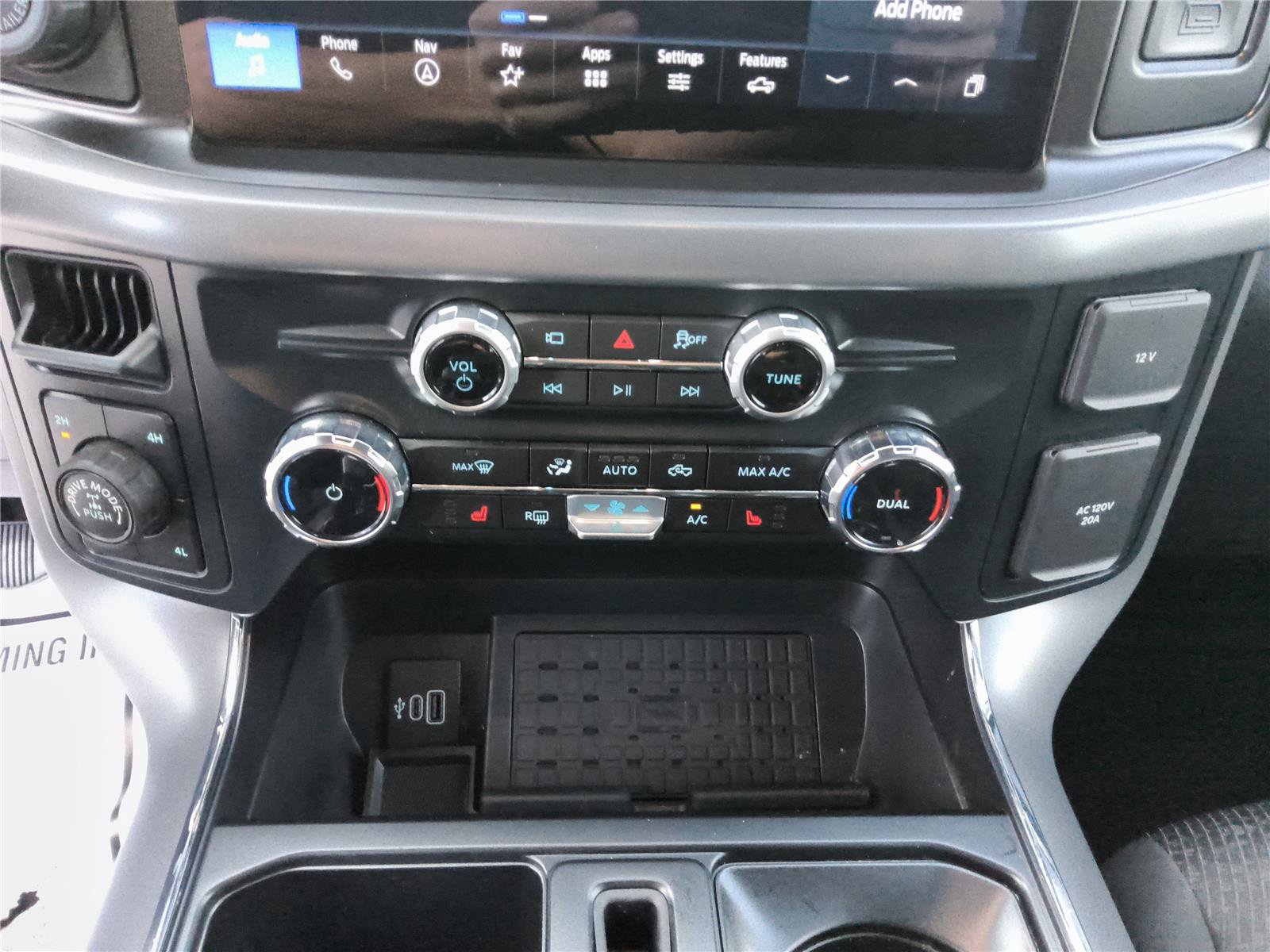 Used 2025 Ford F150 XLT w/ Equipment Group 302A MID AWD/4WD image 18