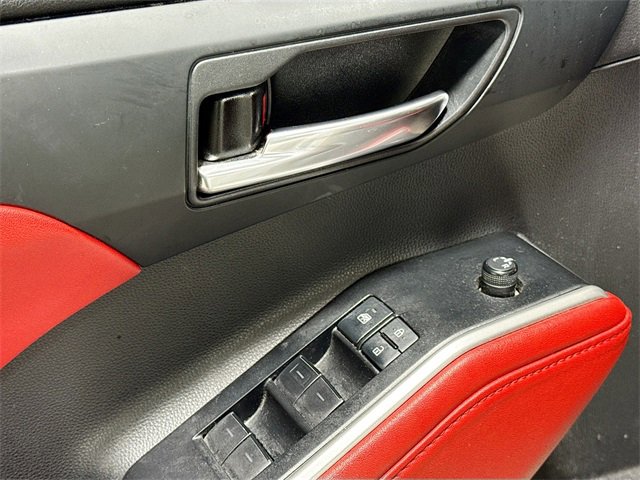 Used 2021 Toyota Highlander XSE image 19