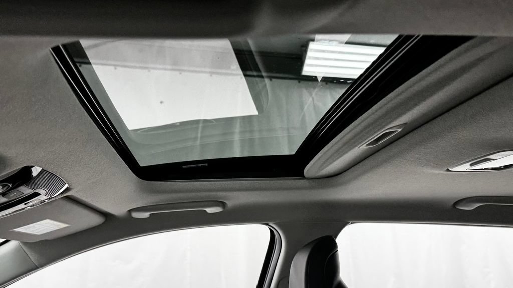 New 2026 Kia Niro FWD image 35