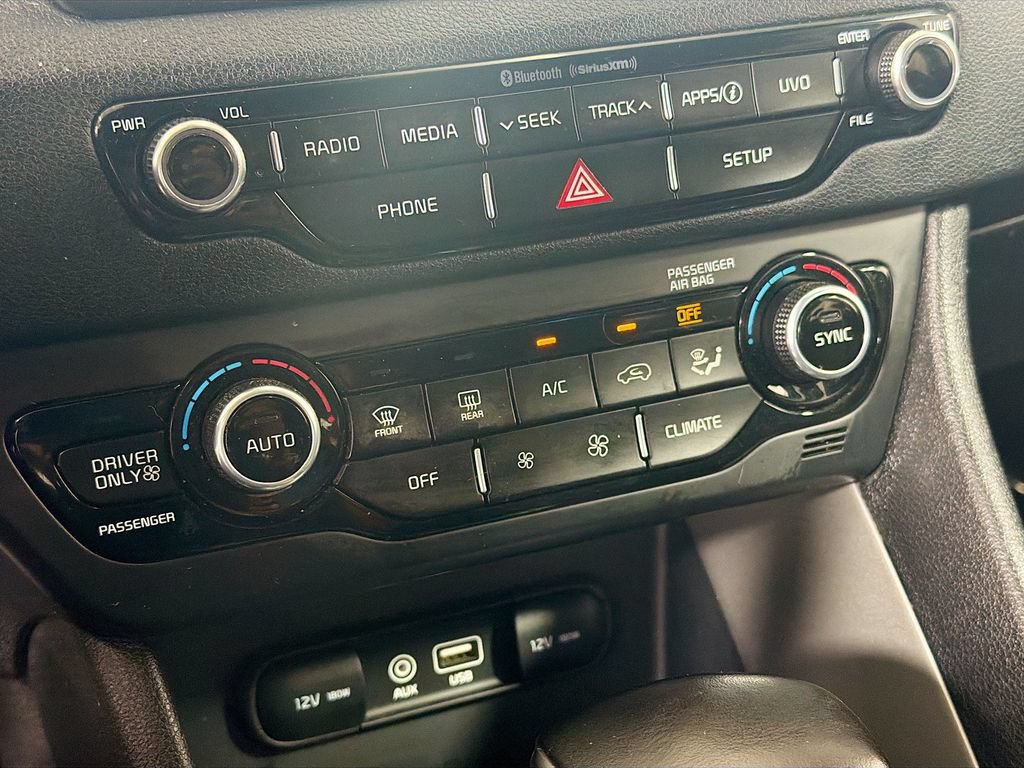 Used 2019 Kia Niro LX FWD image 16
