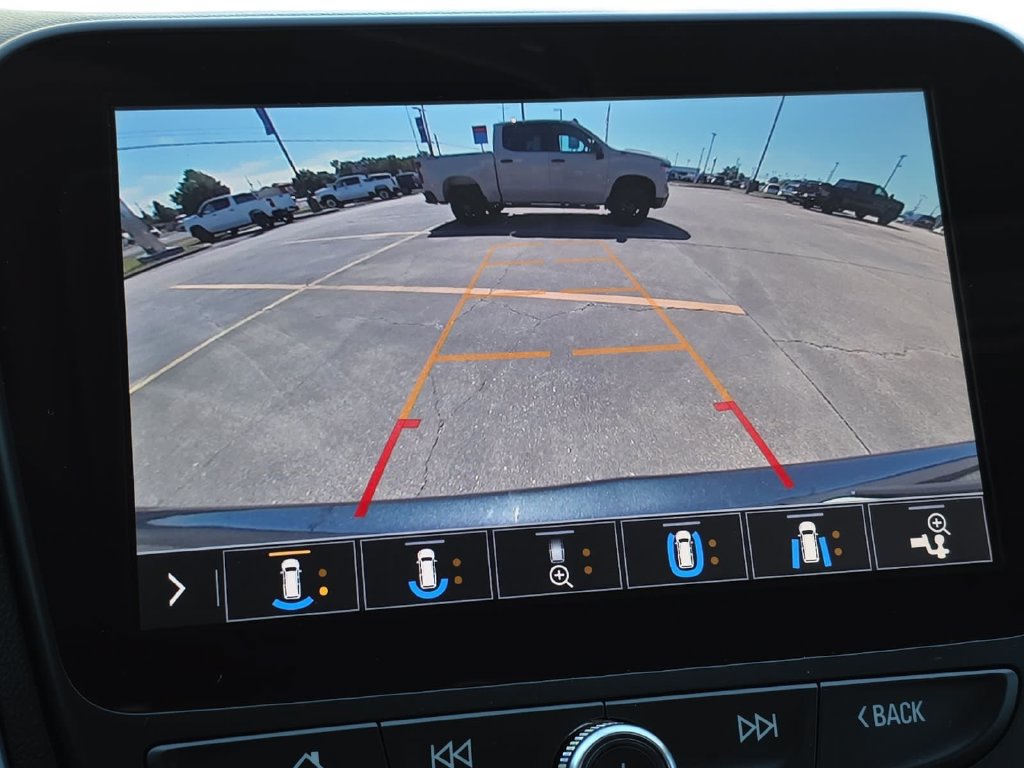 Used 2021 Chevrolet Equinox Premier FWD image 23