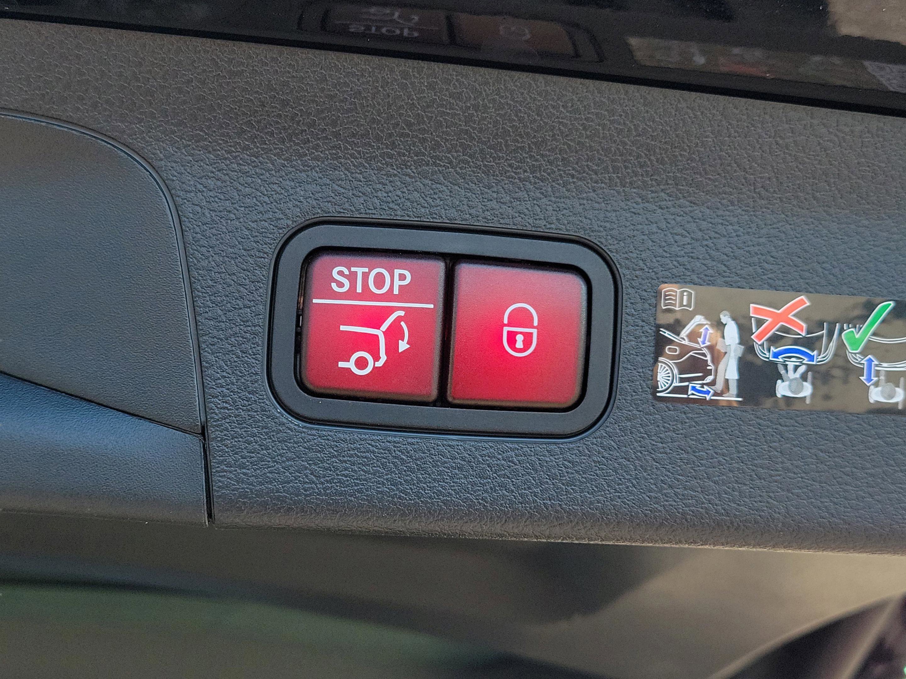 Certified 2026 Mercedes-Benz GLS 450 4MATIC image 6