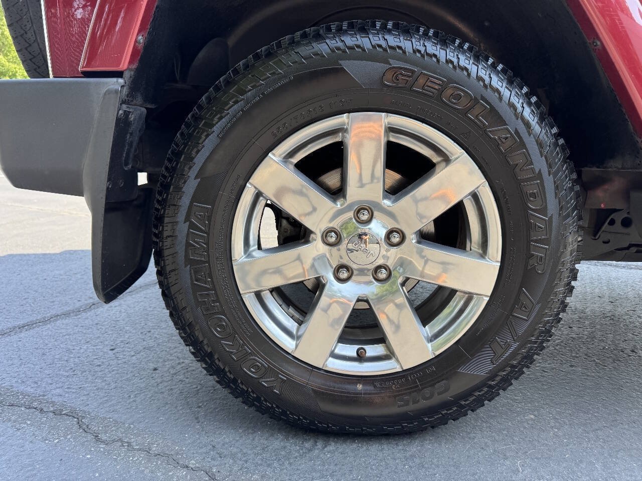 Used 2013 Jeep Wrangler Unlimited Sahara w/ Connectivity Group AWD/4WD image 20
