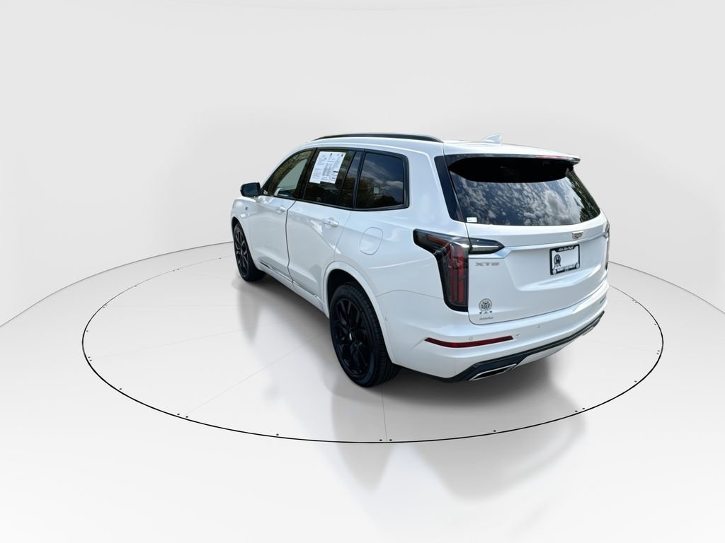 Used 2023 Cadillac XT6 Sport w/ Technology Package image 6